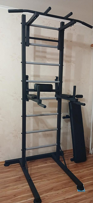 Взрослая шведская стенка Universal Black универсальная без креплений со скамьей для пресса турник брусья Каменское - изображение 1