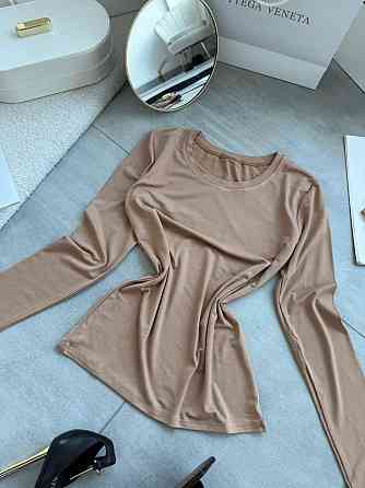Жіночий базовий лонгслів із віскози Беж Одеса