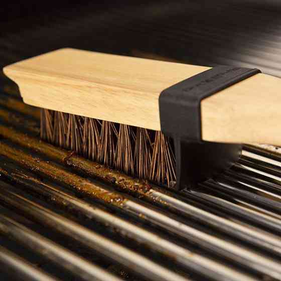 Щетка деревянная с щетиной из пальмиры Broil King 65228 Код: 011962 Ровно