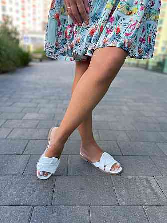 Jasmine Легкі шльопанці жіночі класичні з відкритим носком літні, натуральна шкіра Jasmine 405 Коломыя