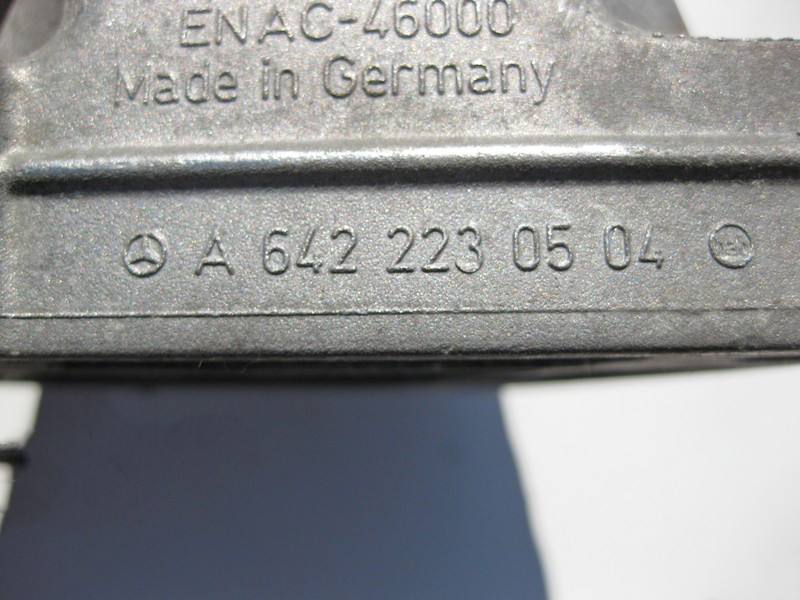 Mercedes-Benz  A6422230504 Кронштейн опори двигуна правий OM642 V6 3.0 cdi S-Class W221 Одесса - изображение 4
