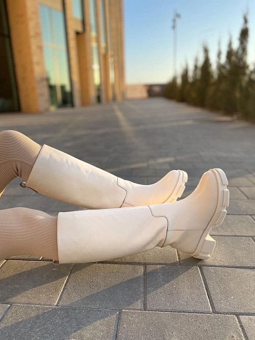 Чоботи зимові жіночі з натуральної шкіри на низькому ходу бежевого кольору р. 36, 37, 39 / Чобо Коломия - фото 3