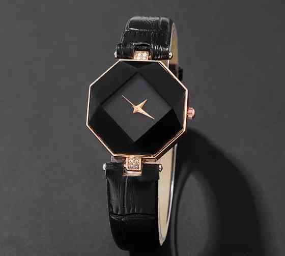 Подарунковий набір для жінок 1 наручний годинник з 3 браслетами чорний Київ