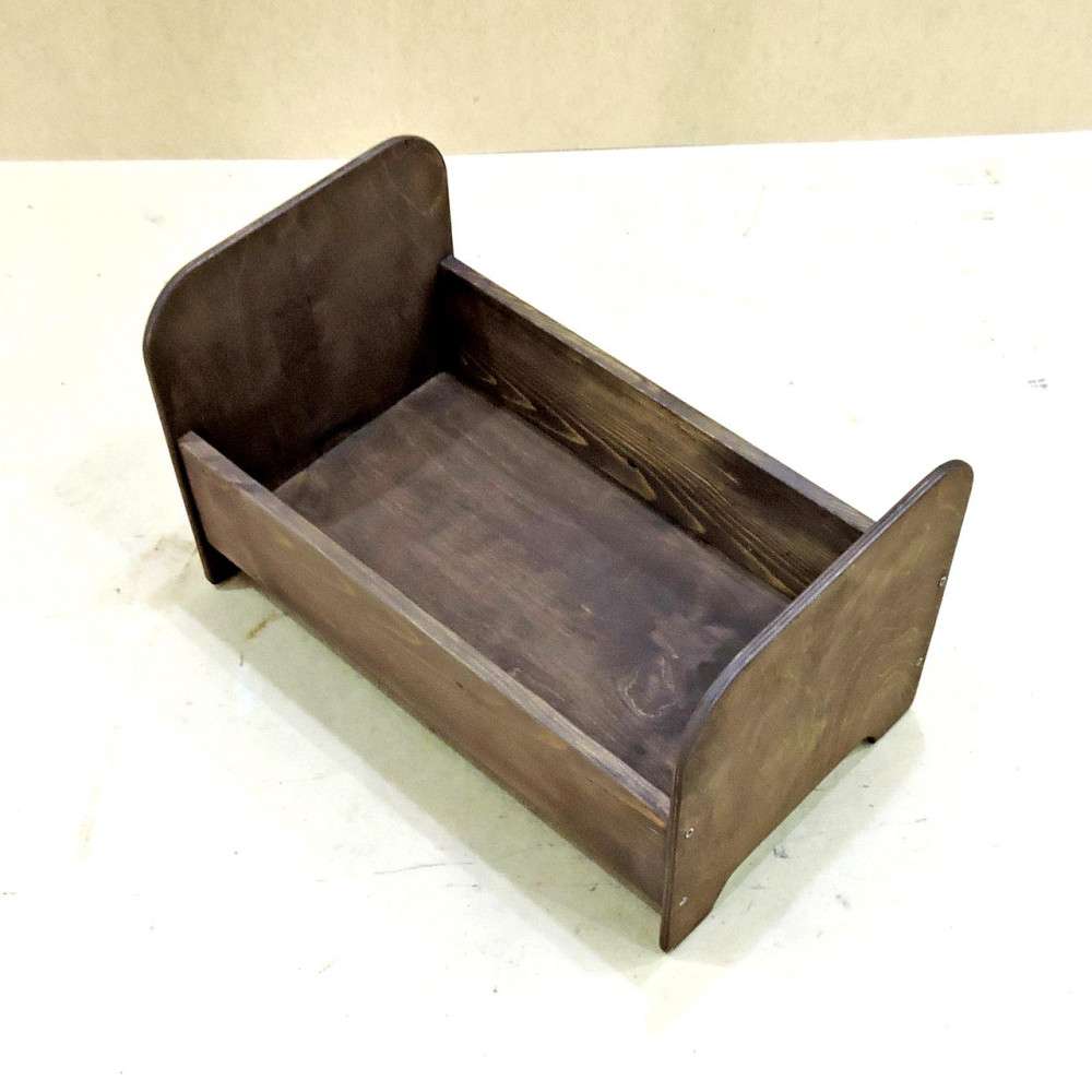 Кровать для кукол 