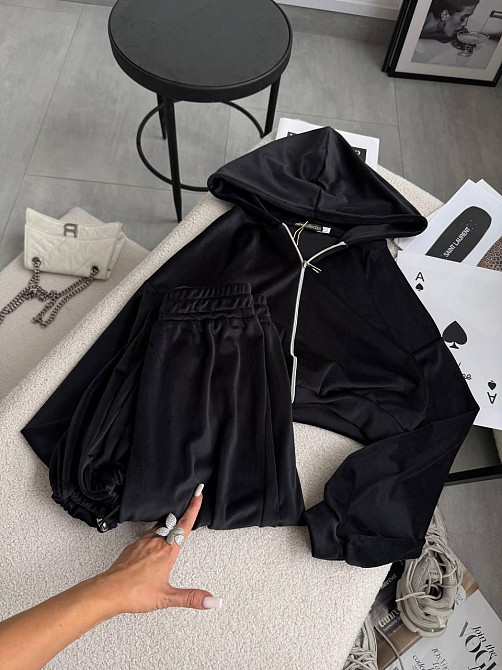 Жіночий стильний прогулянковий костюм-двійка: кофта та штани в спортивному стилі велюр Чорний, 46/48 Одеса - фото 7