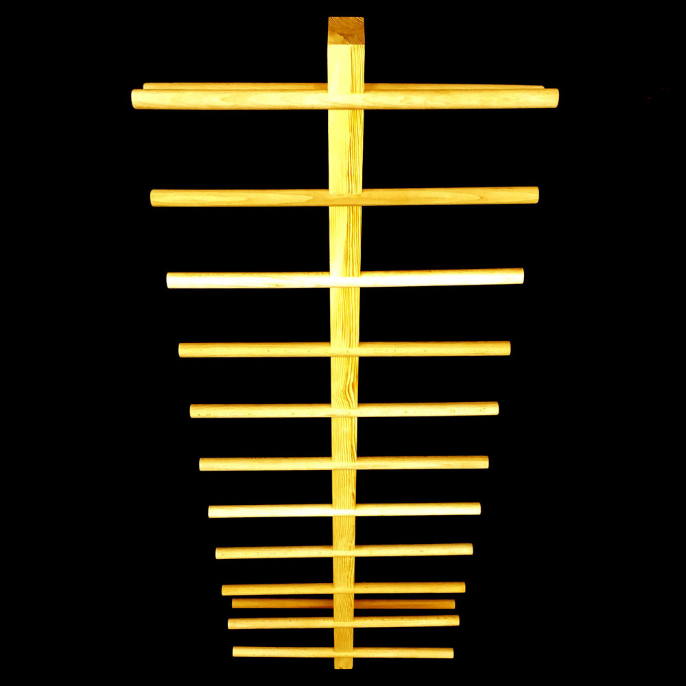 Настенная винная полка 