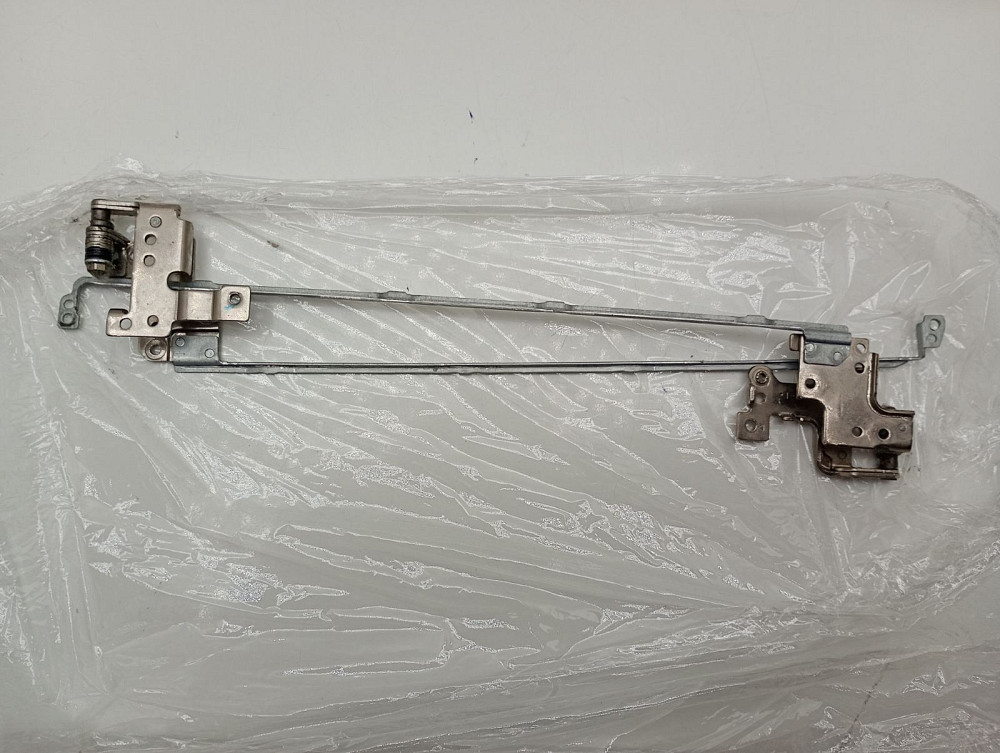 Петлі матриці для ноутбука Dell Inspiron 5537 (товар вживаний) Луцк - изображение 1