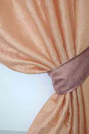 Кухонные шторы VR-Textil № 073к с ламбрекеном и подхватами персиковый с пудровым 285х170 см (52-0148) Киев