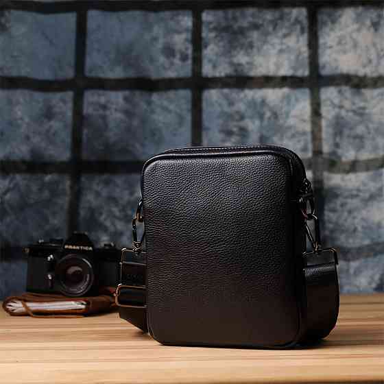 Компактна чоловіча сумка на плече з натуральної шкіри Vintage 23021 Чорний Київ