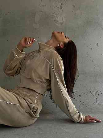 Жіночий стильний велюровий мʼякий костюм двійка велюр плюш бежевий 42/44 Одеса