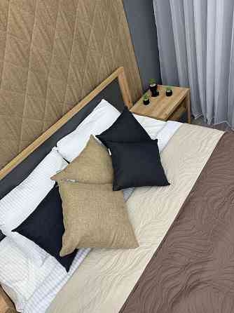 Покрывало двустороннее Decorator Microfiber листья 215x240 см капучино с бежевым (85-102) Киев