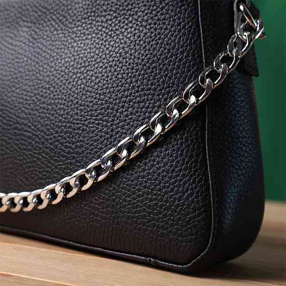 Жіноча сумка багет з ланцюжком і ремінцем що знімається з зернистої натуральної шкіри Shvigel 22837 Чорна Київ