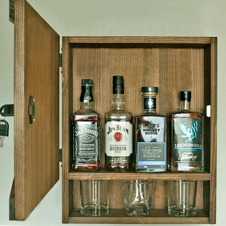 Настенный бар 