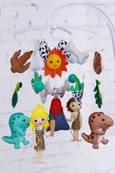 Дитячий музичний мобіль на ліжечко для немовлят WooolyWool «Печерні люди» з 35 мелодіями (М030) Київ - фото 1