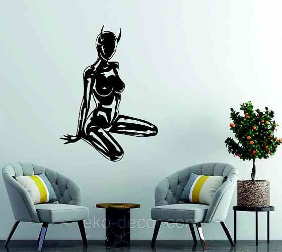 Декоративное настенное Панно «Девушка», Декор на стену 90*64 см, Черный Киев