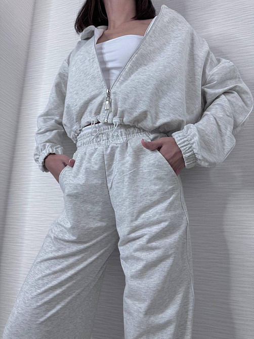 Женский прогулочный костюм тройка: кофта топ и штаны  двунить + микродайвинг Серый, 42/44 Одесса - изображение 1