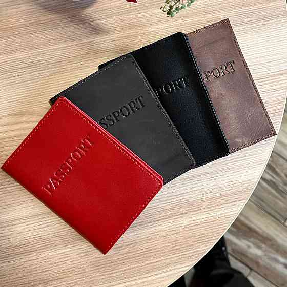 Шкіряна обкладинка для паспорта з написом 1940 Київ