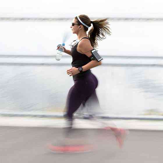 Спрей бутылка для спорта, с аэрозолем Ровно