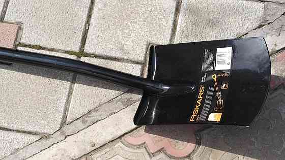 Лопата Штыковая с закруглённым Лезвием Fiskars Solid (131403/1003456) Нововолынск