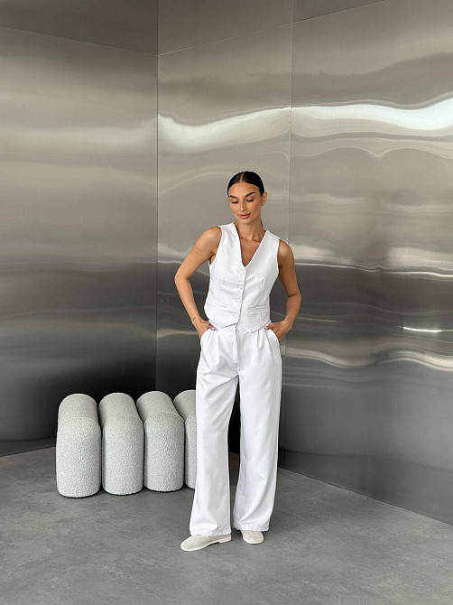 Жіночий класичний брючний костюм-двійка: жилет і штани костюмка Білий, 46/48 Одеса - фото 8