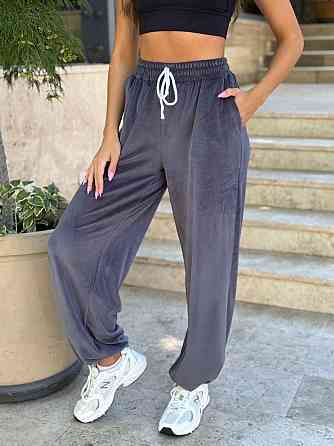 Женские базовые брюки велюровые свободного кроя турецкий королевский велюр Графит, 42/44 Одесса