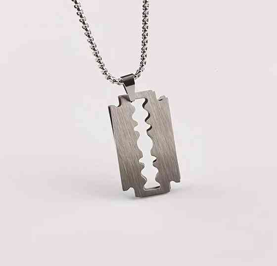 Підвіска-лезо з нержавіючої сталі на ланцюжку Київ