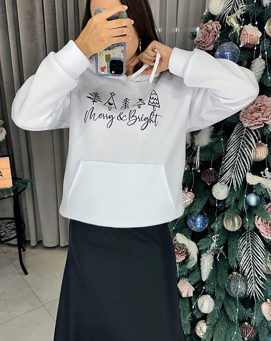 Жіноче затишне оверсайз худі з новорічним принтом тринитка на флісі Молочний, 48/52 Одеса - фото 1