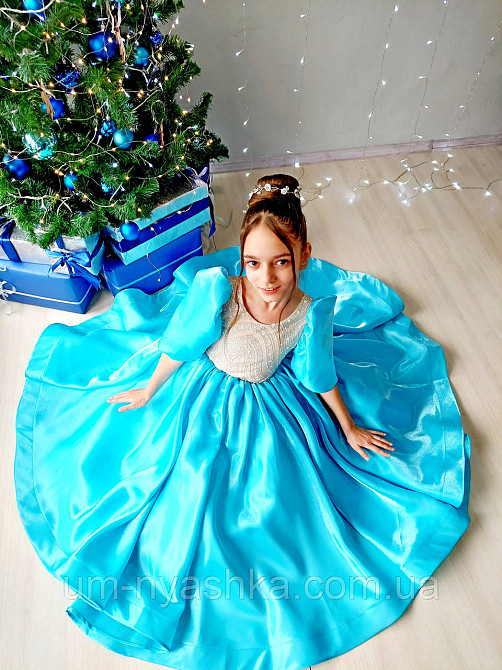 Длинное нарядное голубое платье из королевского атласа на 5-7 лет Кривой Рог - изображение 7