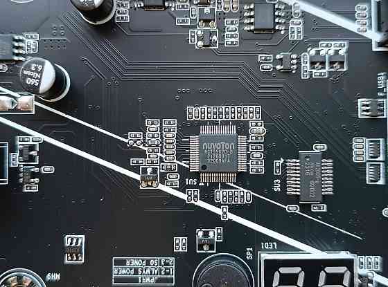 Huananzhi X99-F8 нова материнська плата / 2696v3 / 2011-3. Київ