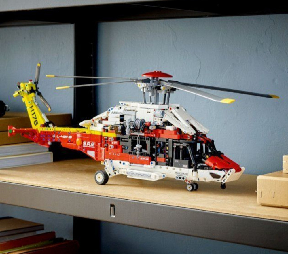 Конструктор Большой Вертолет 2001 деталей — Lego Toylinx, совместимый с LEGO Technic, военный вертолет Киев - изображение 9