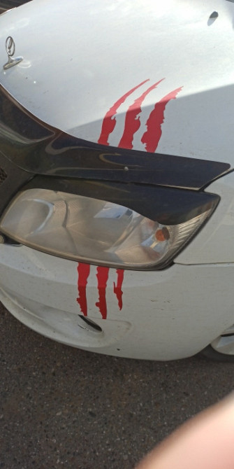 Наклейка на авто в виде Царапин Когтем Киев - изображение 3