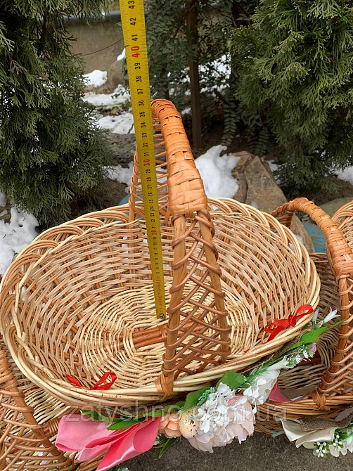 Кошик плетений з квіткою на Паску Київ - фото 3