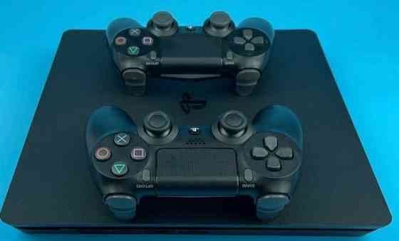Playstation 4 Slim 500 ГБ, Два джойстики. Харьков