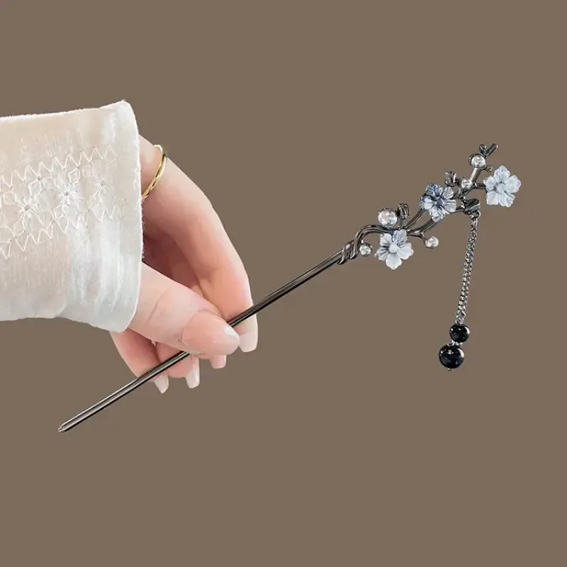 Заколка-шпилька для волос в стиле Ренессанс с цветами и подвесками – 19 см Киев - изображение 1