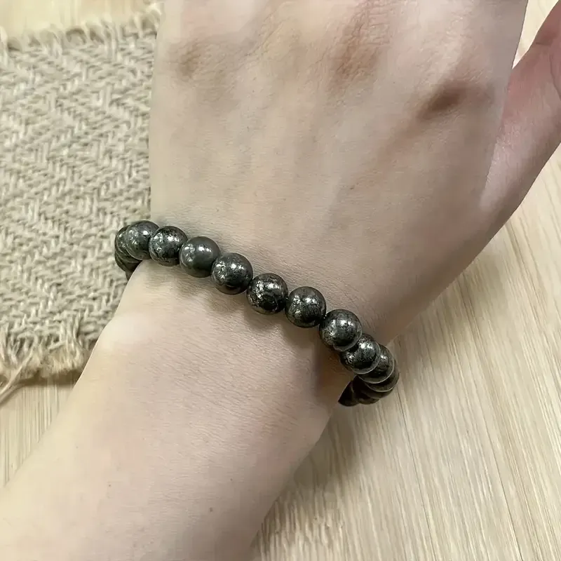 Браслет из пирита 8 мм, длина 19 см — эластичный браслет из натурального камня Киев - изображение 2