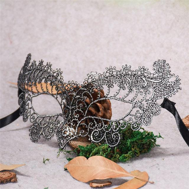 Маска для карнавалу з мережива сріблястого кольору. Київ - фото 2