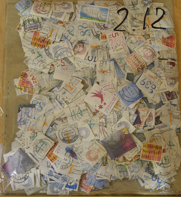 ГОРА МАРОК. Нідерланди. 1000 шт! (стандарт) 2.12 Полтава - фото 1