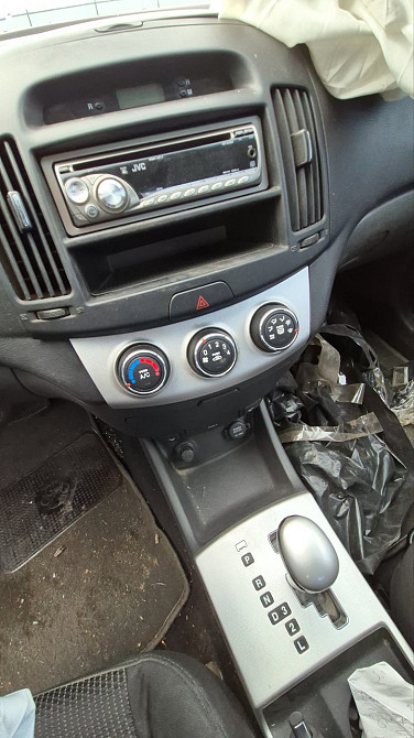 Центральная консоль для Hyundai Elantra (2006–2011) Киев - изображение 1