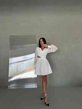 Жіноча елегантна сукня з асиметричним ефектним вирізом і шифоновими рукавами костюмка Білий, 46 Одеса