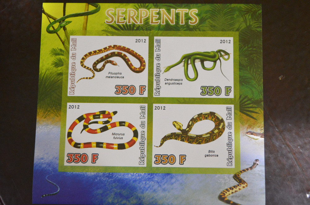 Мали. Марки. Фауна. Блок. 2012 год (В-3) Полтава - изображение 1