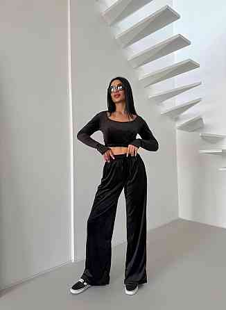 Женский прогулочный костюм двойка: лонгслив и штаны велюр Черный, 46/48 Одесса