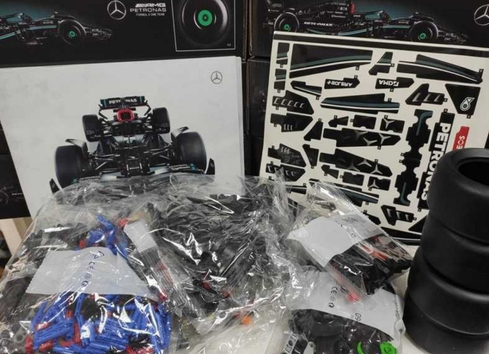 Конструктор ‼️НОВИЙ‼️Mercedes AMG F1‼️КОРОБКА‼️1642 деталей Киев - изображение 3