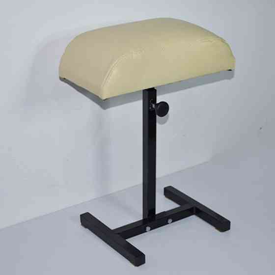 Підставка педикюрна на чорній ніжці Київ