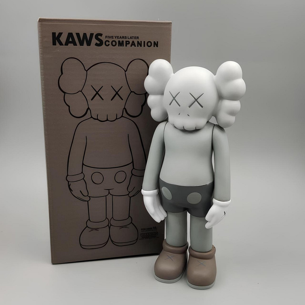 Статуэтка KAWS Companion серого цвета 18 см — дизайнерская фигурка для интерьера, коллекционная игрушка в стиле арт-той Киев - изображение 7
