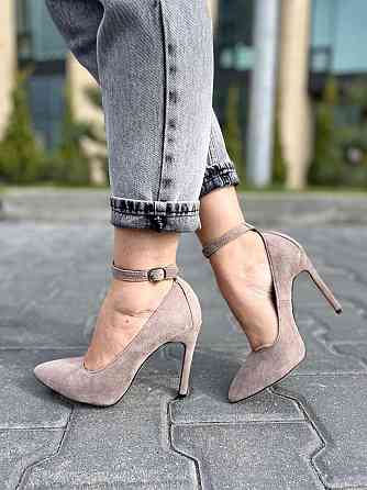 Nivelle Туфлі жіночі NIVELLE капучино натуральна замша 36р. каблук 10см. (1769/10502-10512) Коломия