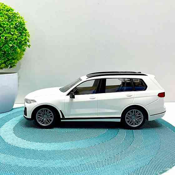 Машинка BMW X7 джип на радіокеруванні із пультом на акумуляторі Біла (KL T9007A) Чернігів
