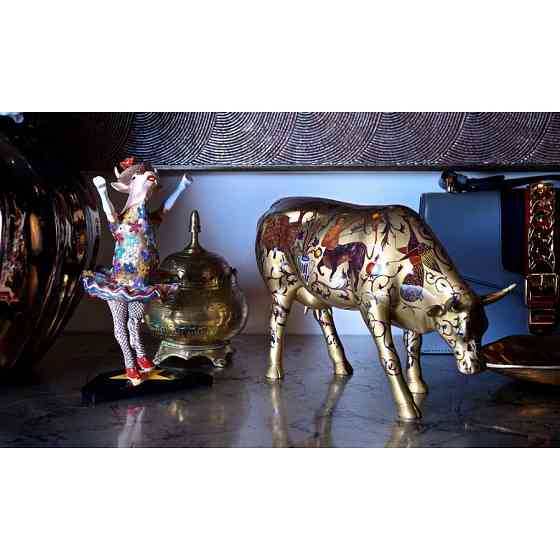 Колекційна статуетка корова Dancing Diva, Size M Рівне