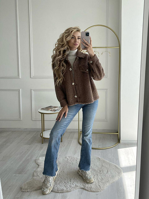 Женская укороченная куртка-рубашка из мягкой овчины Тедди Шоколад Одесса - изображение 2