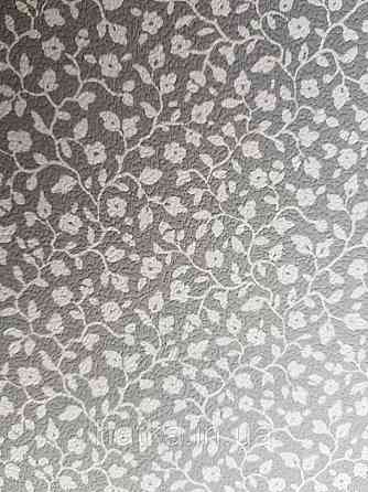 Шпалери вінілові на флізелін Petite Fleur 4 Rasch Texti 288673 на сірому тлі білі квіти гілочки Київ