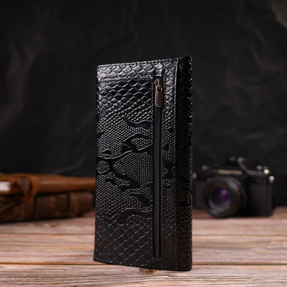 Фактурне жіноче лаковане портмоне з натуральної шкіри з тисненням під змію Чорне (CANPELLINI) Київ - фото 2